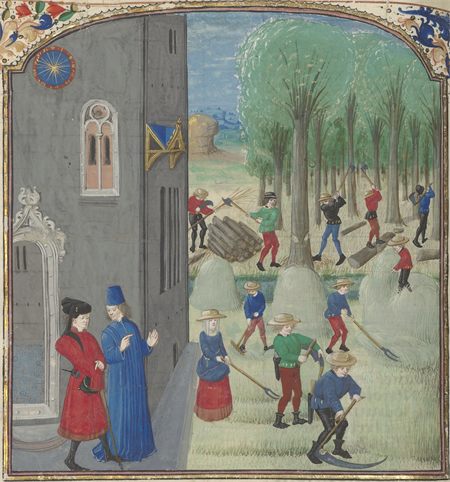 Eine illuminierte Seite mit der Heuernte: mehrere Figuren mähen und sammeln auf einer Wiese, Gebäude im Hintergrund.